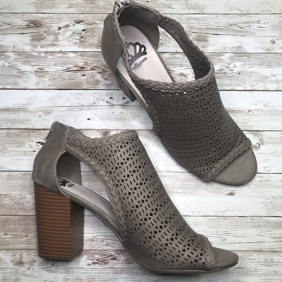 Fergalicous | Heels - Picture 2 of 5